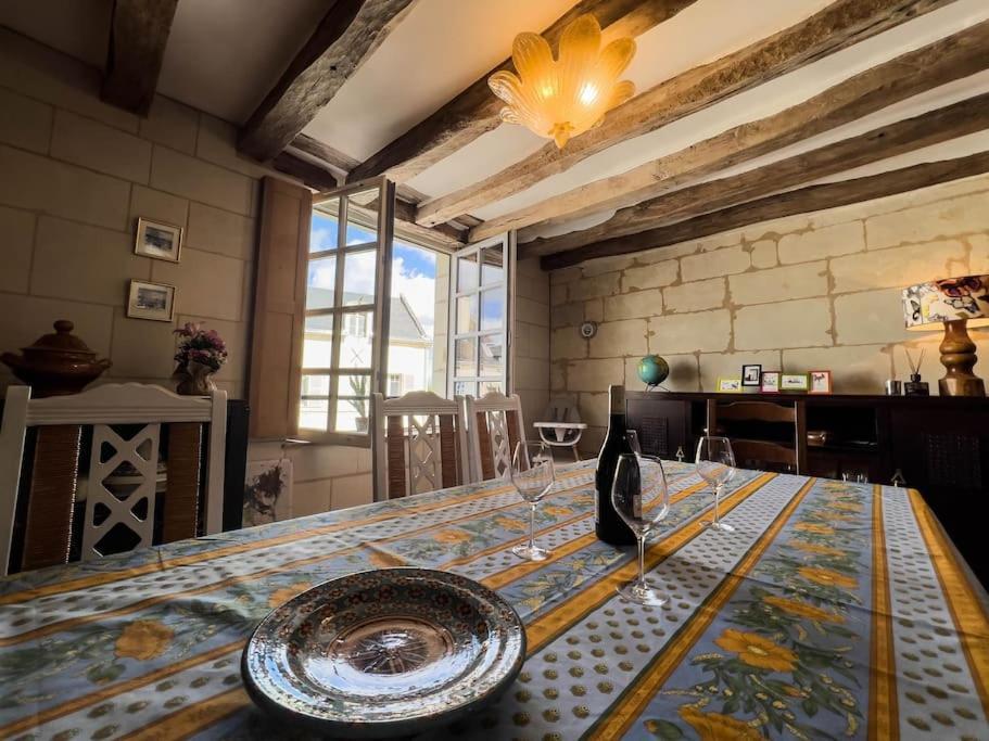 Maison Traditionnelle Centre Montsoreau Kültér fotó