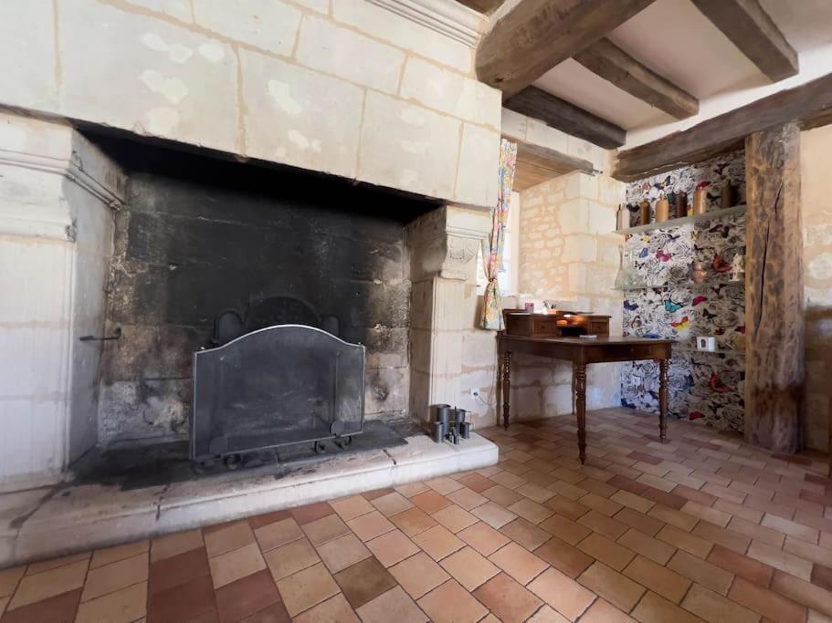 Maison Traditionnelle Centre Montsoreau Kültér fotó