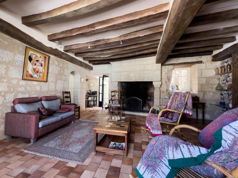 Maison Traditionnelle Centre Montsoreau Kültér fotó