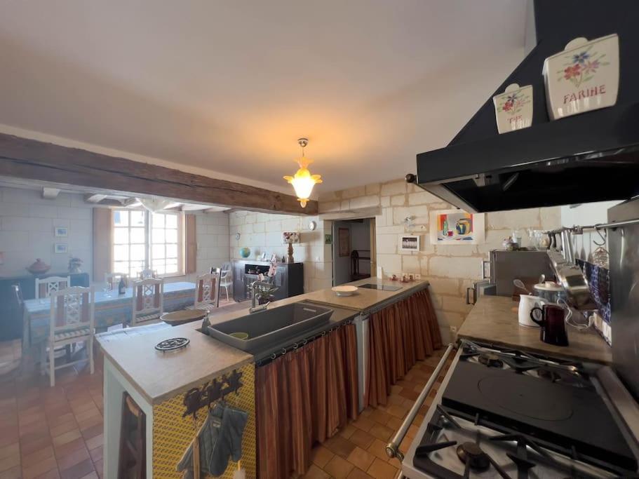 Maison Traditionnelle Centre Montsoreau Kültér fotó